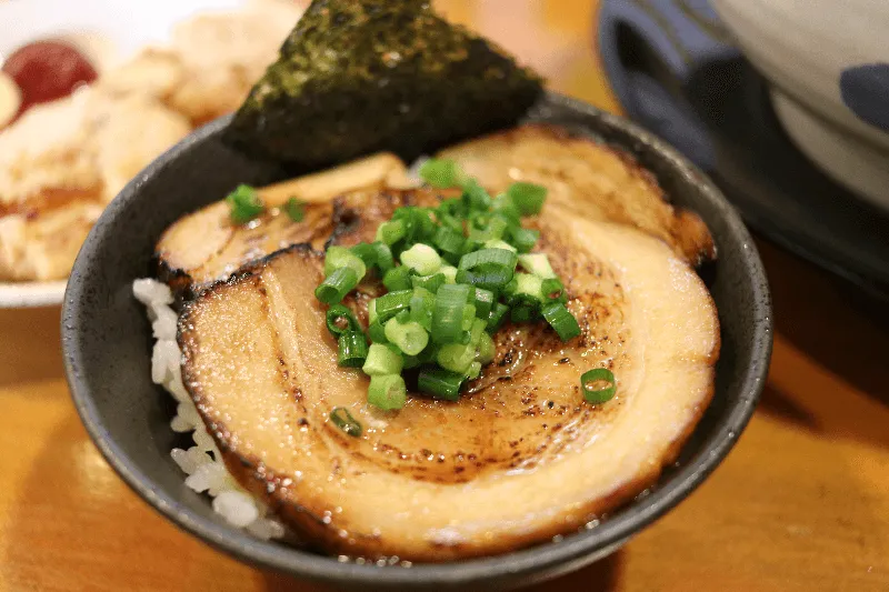 らーめん真太チャーシュー炙り丼