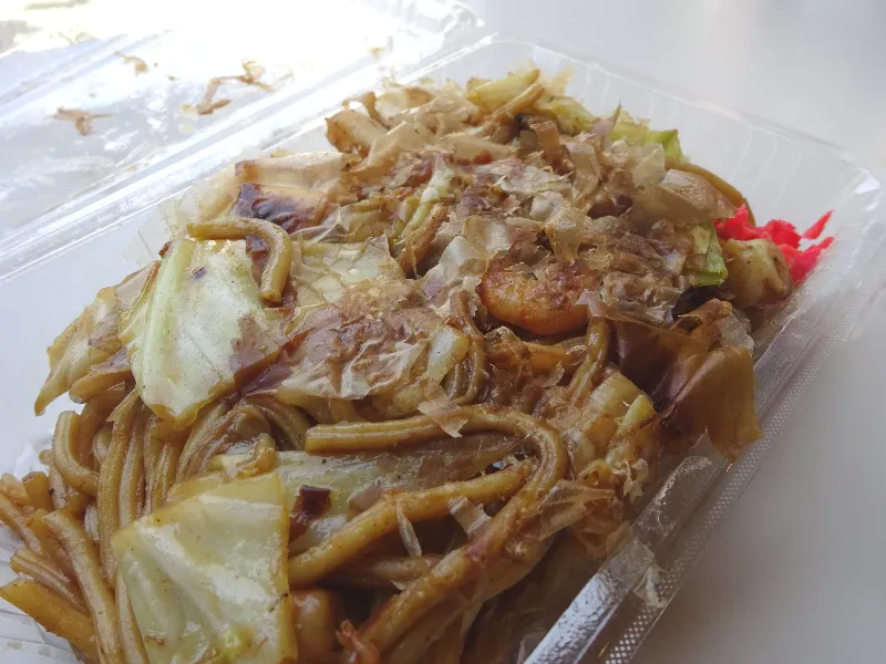 海王丸の総帆展帆ライド番屋街海鮮焼きそば