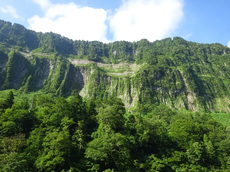 称名滝ヒルクライム悪城の壁