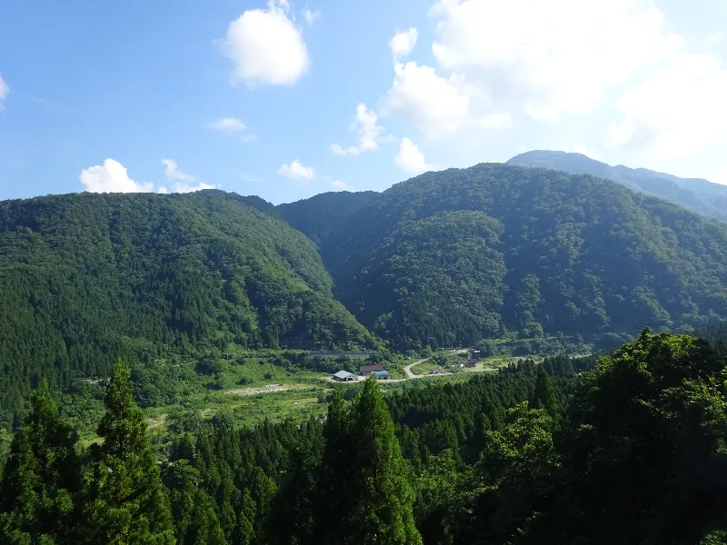 称名滝ヒルクライムスキー場へ向かう途中