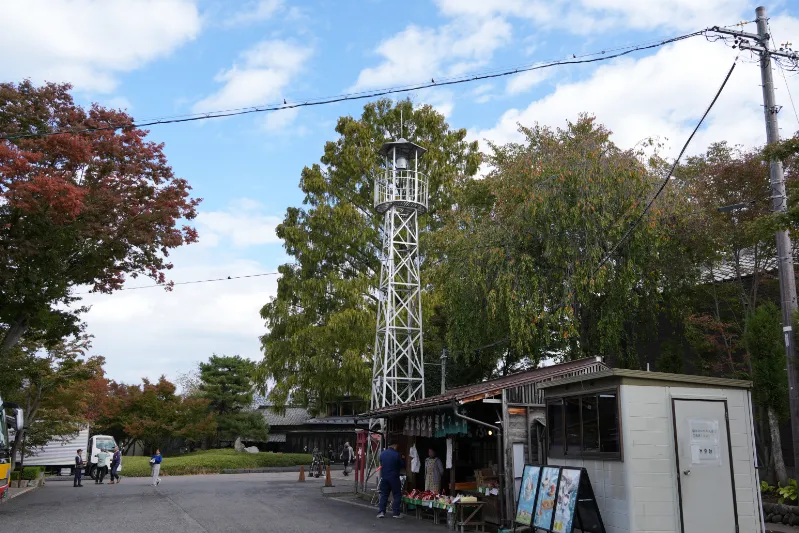 暮らしの名残を感じる火消台。